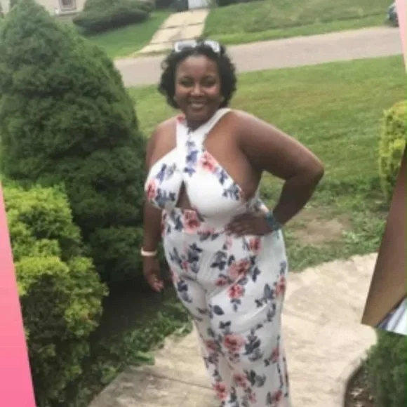 Floral Halter Jumpsuit - Picture 1 of 3